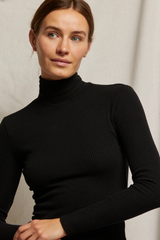 Noelle Turtleneck Long Sleeve