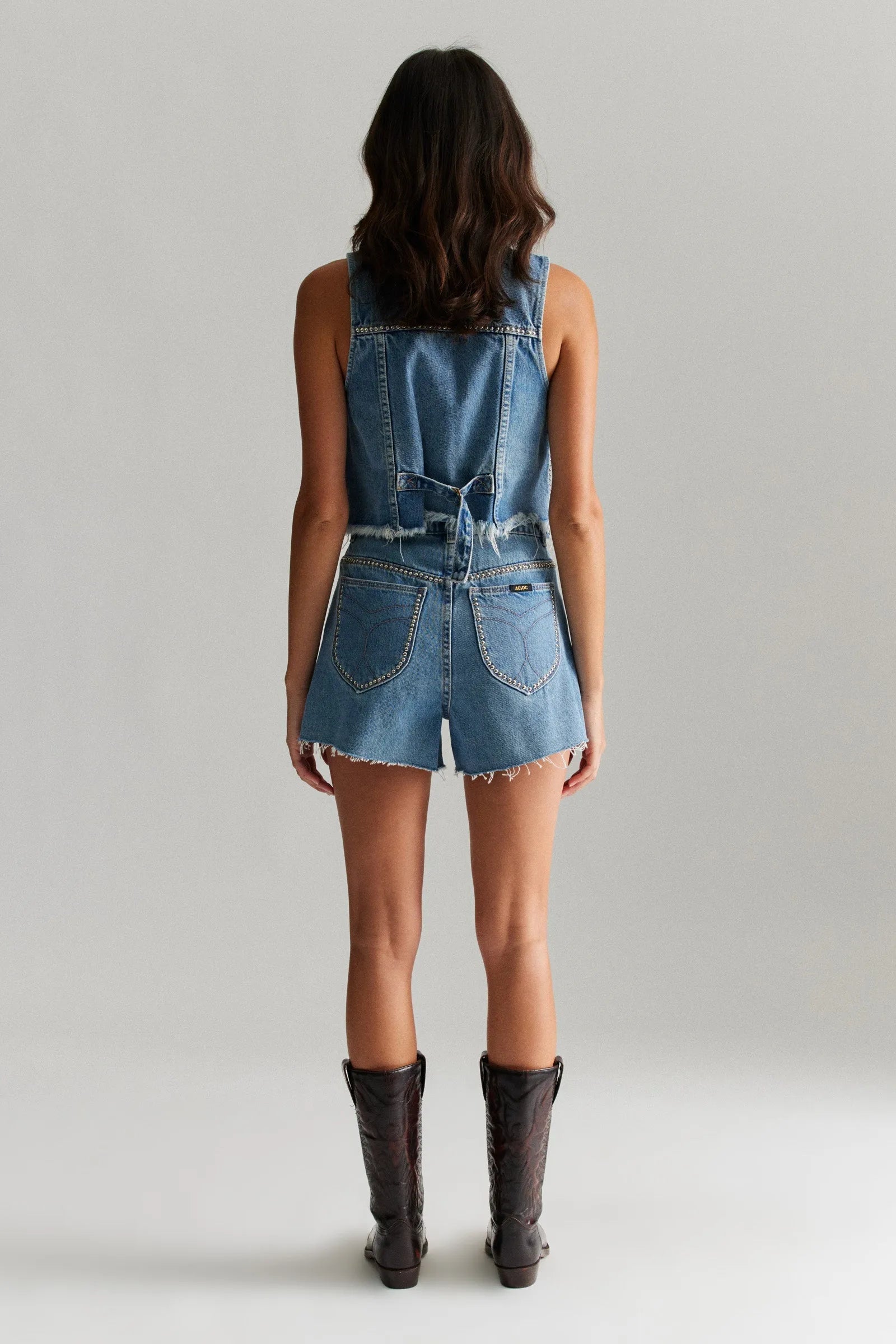 Morgan Vest Stud