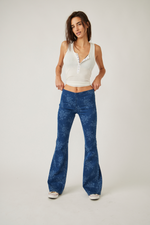 Penny Pull-On Printed Flare Jeans