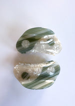 Jade Pearly Yin Yang Claw Clip