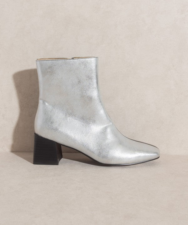 Maggie Two Tone Metallic Boot